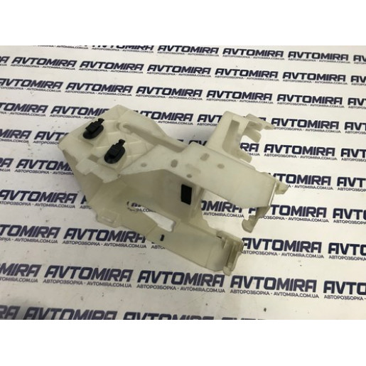 Корпус запобіжників Peugeot 308 2013-2021 9670162380